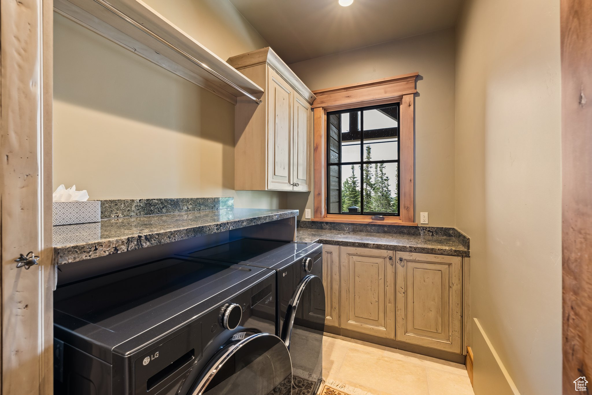 THE COLONY AT WHITE PINE CANYON - Residential