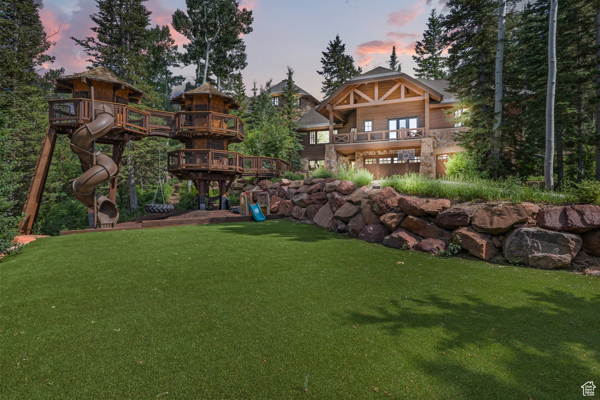 THE COLONY AT WHITE PINE CANYON - Residential