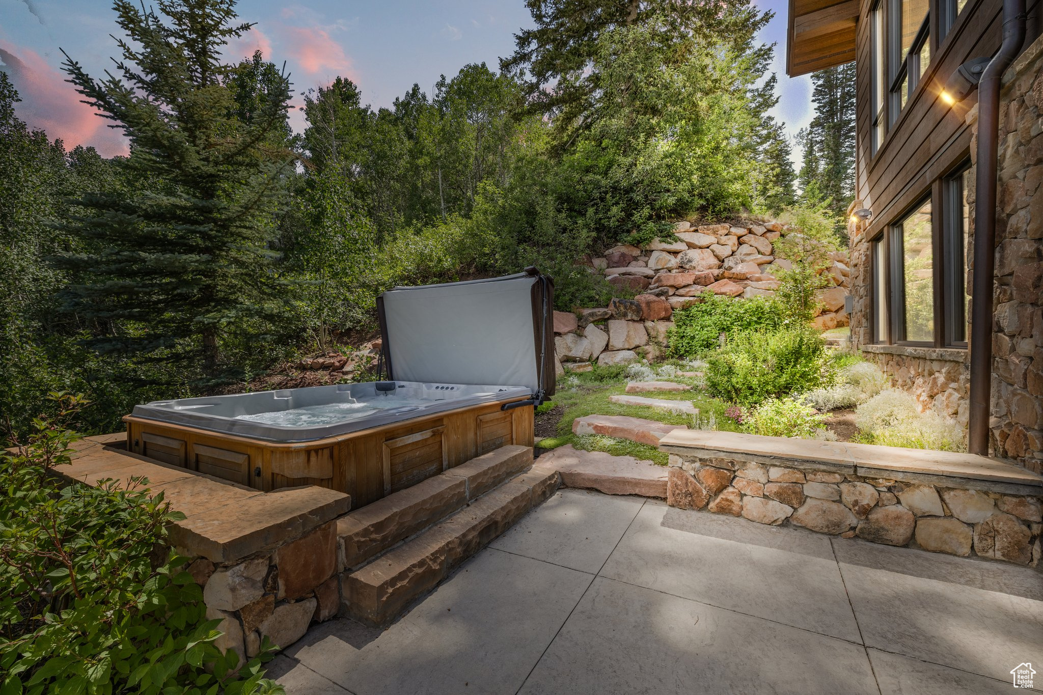 THE COLONY AT WHITE PINE CANYON - Residential