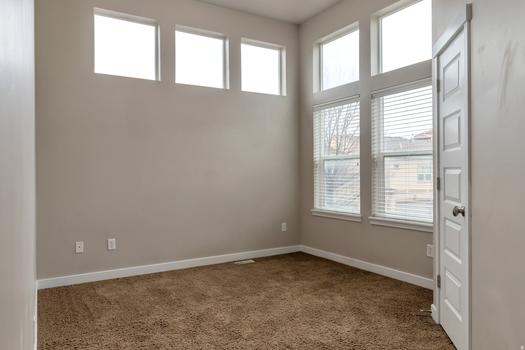 SUMMERLANE - Residential