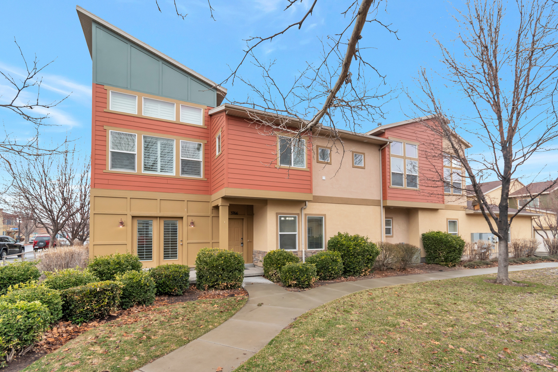 SUMMERLANE - Residential