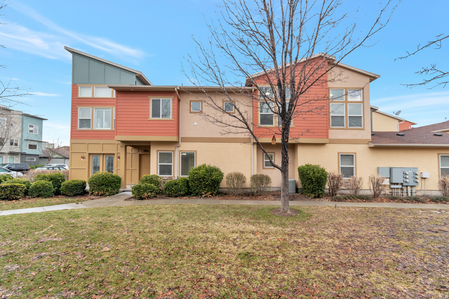 SUMMERLANE - Residential