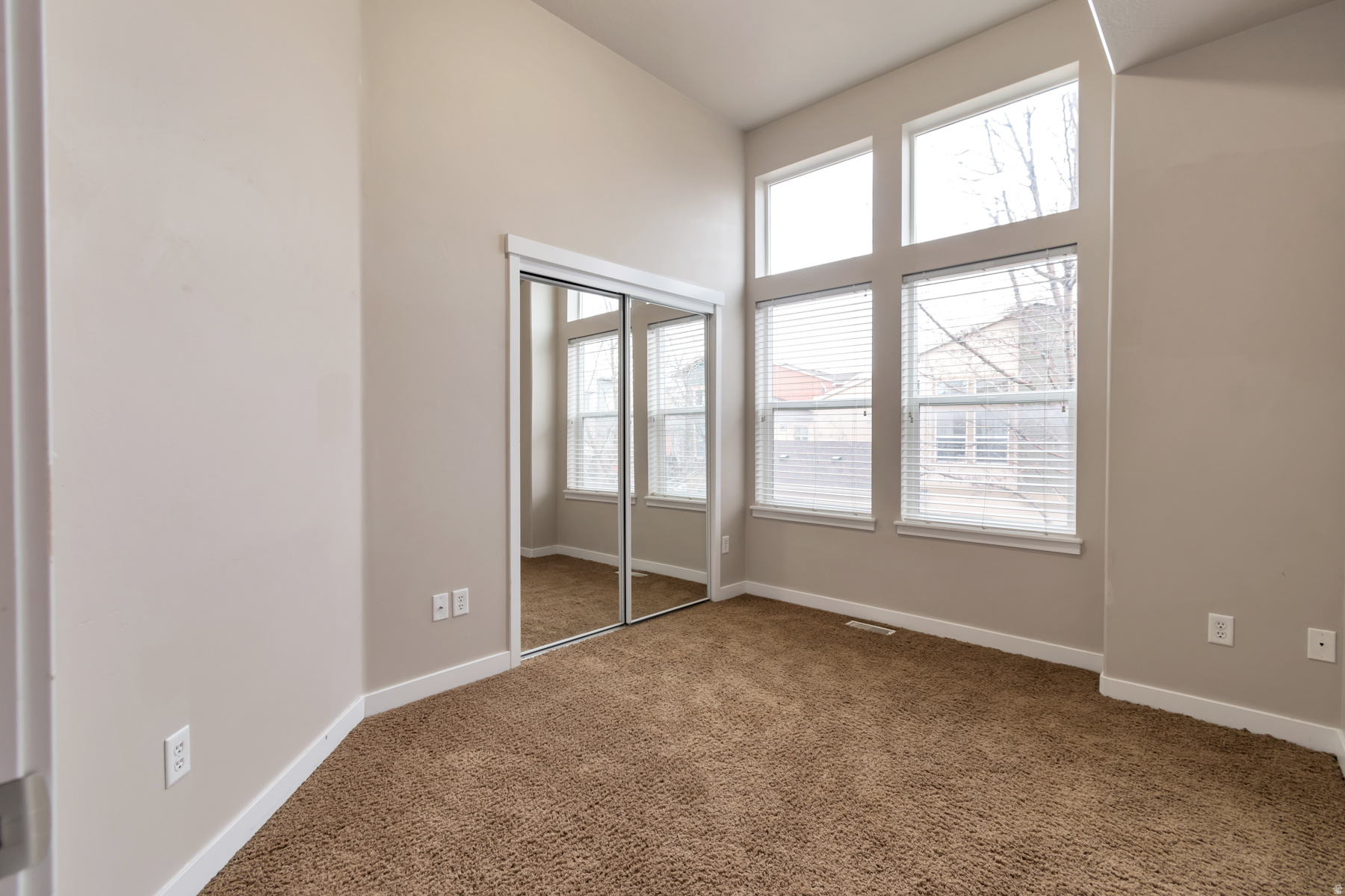 SUMMERLANE - Residential