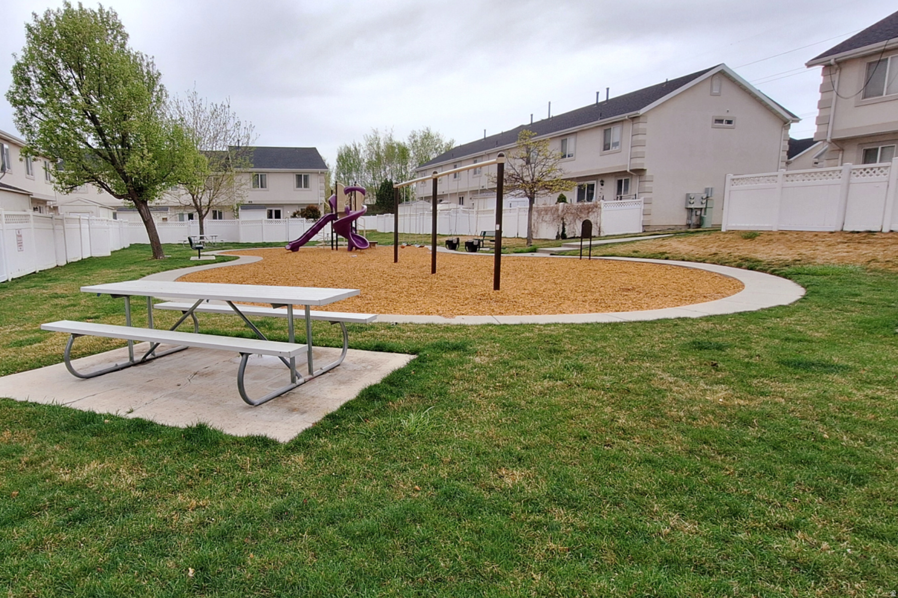 DAVENCOURT TOWNHOMES PUD - Residential