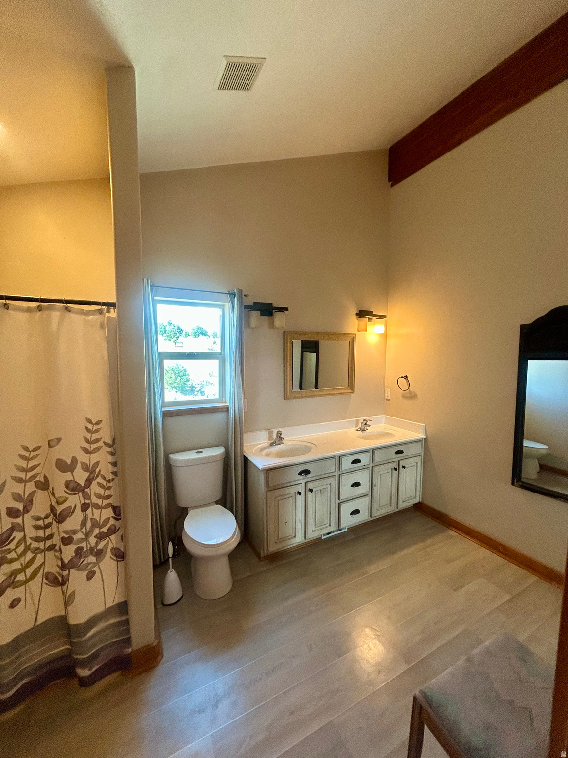 BANDANNA RANCH - Residential