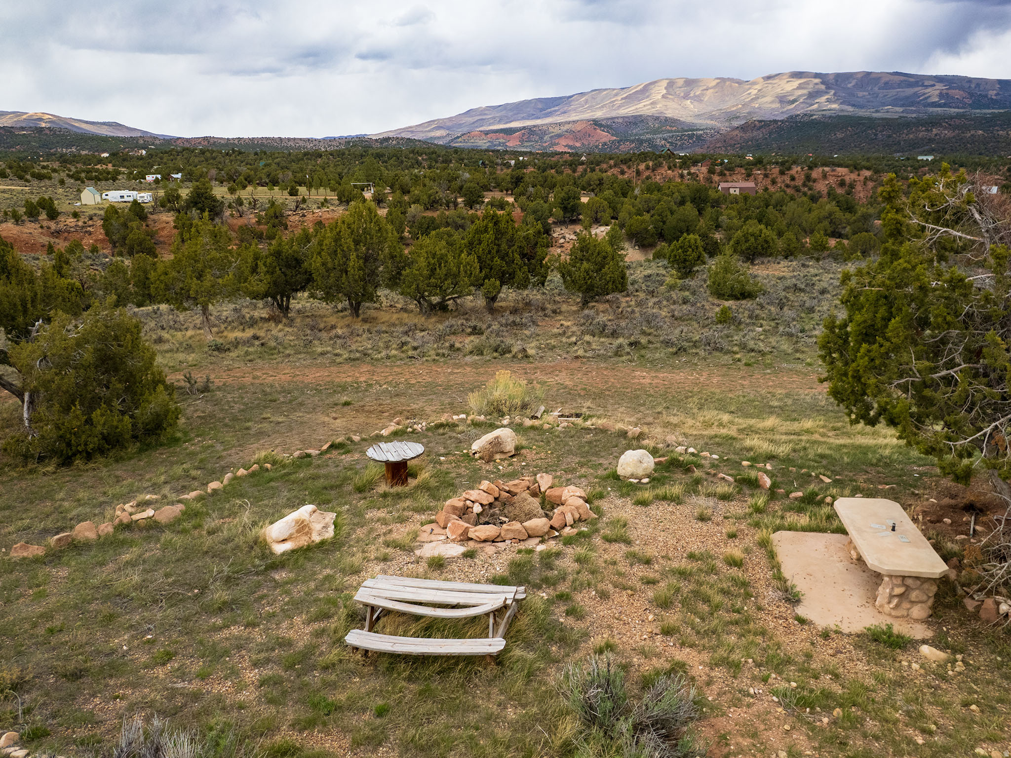 BANDANNA RANCH - Residential