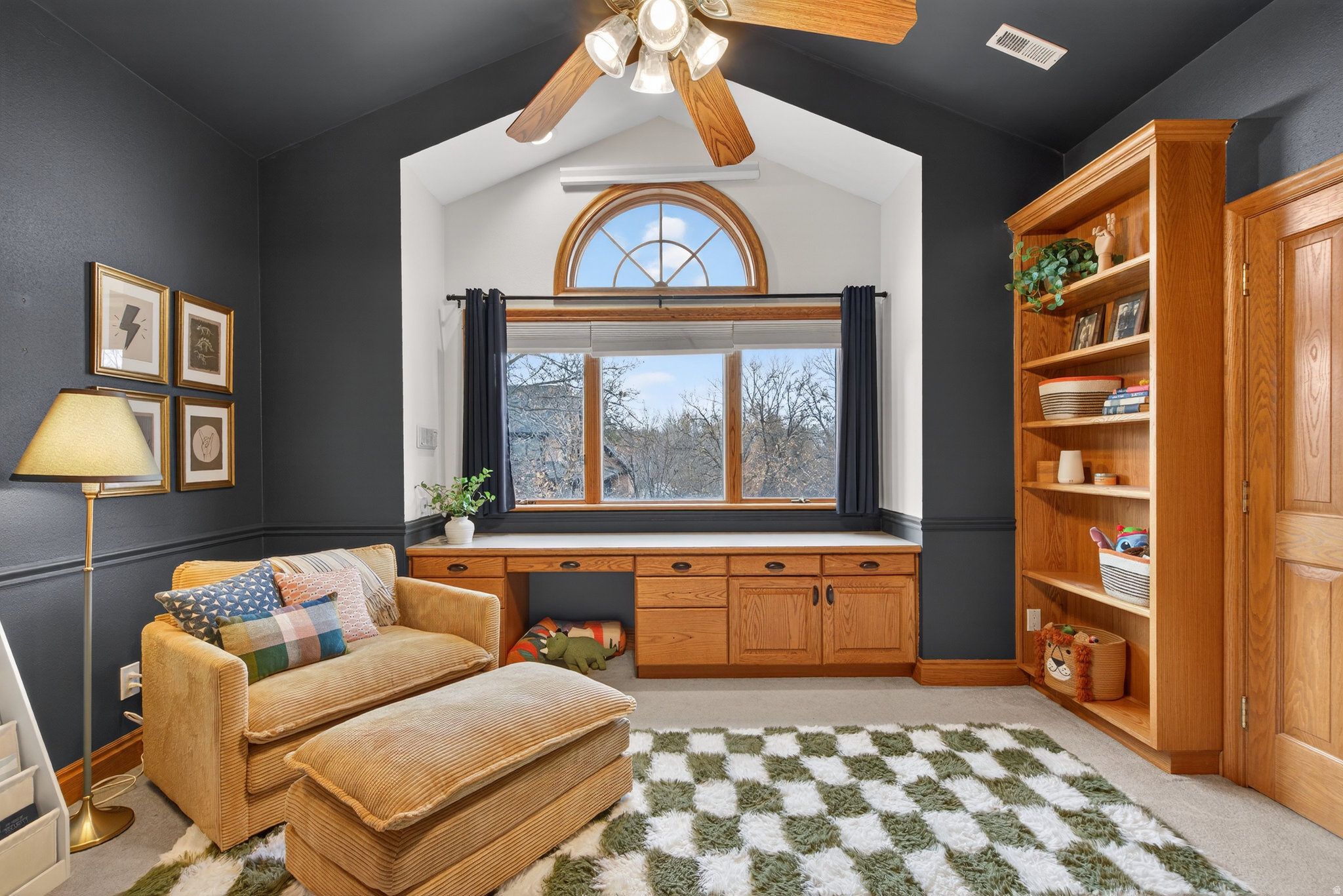 CHARLIES FARM - Residential