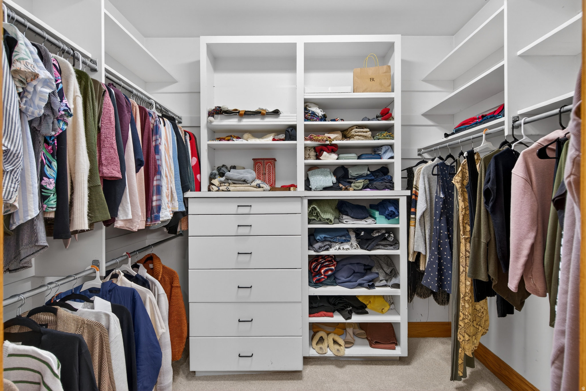 CHARLIES FARM - Residential