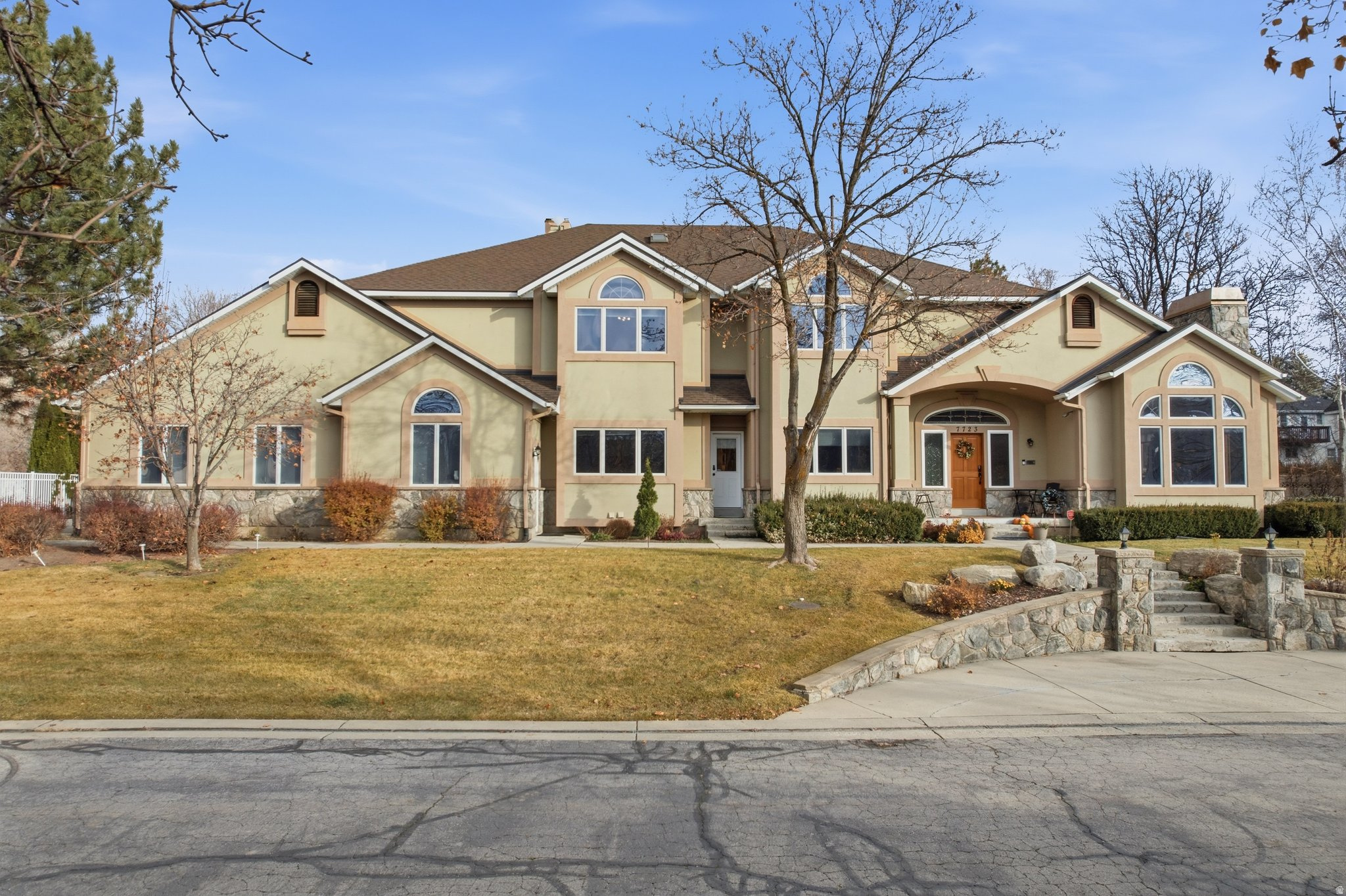 CHARLIES FARM - Residential