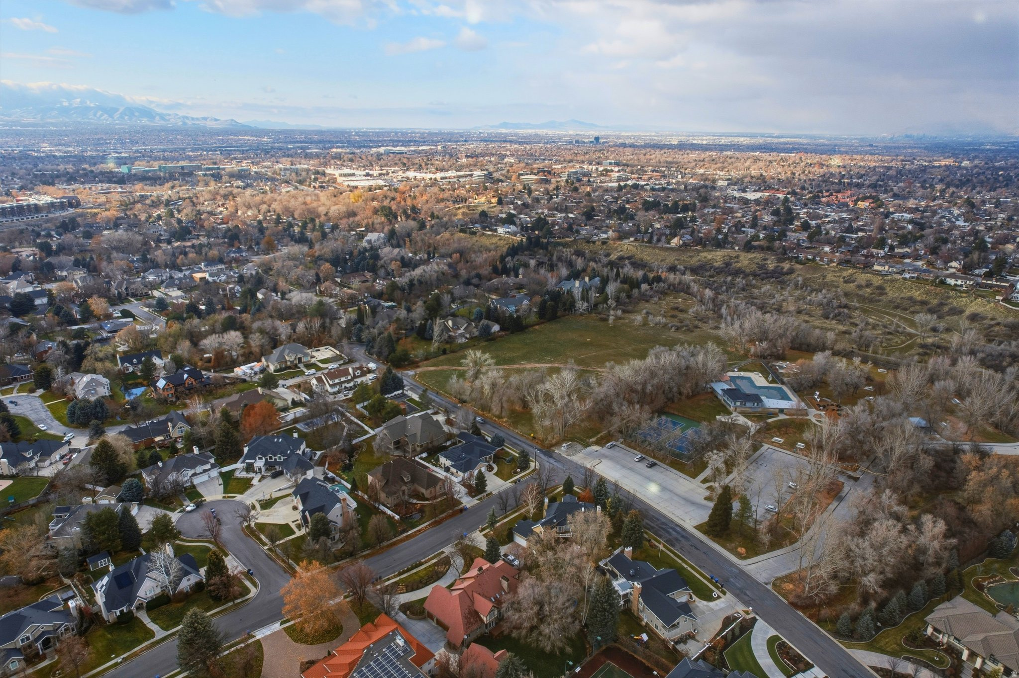 CHARLIES FARM - Residential