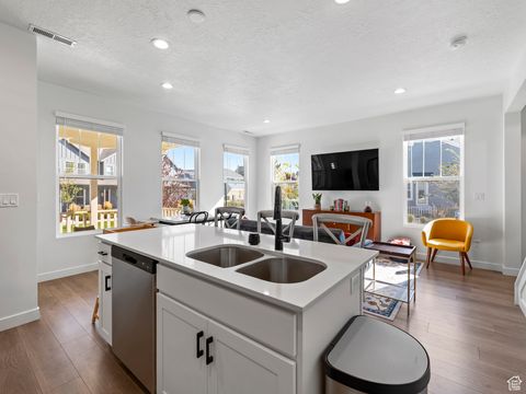 Tiny photo for 6682 W LEANDER DR, South Jordan, UT 84009 (MLS # 2116373)