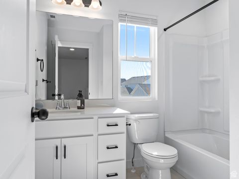 Tiny photo for 6682 W LEANDER DR, South Jordan, UT 84009 (MLS # 2116373)