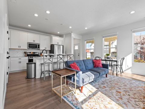 Tiny photo for 6682 W LEANDER DR, South Jordan, UT 84009 (MLS # 2116373)