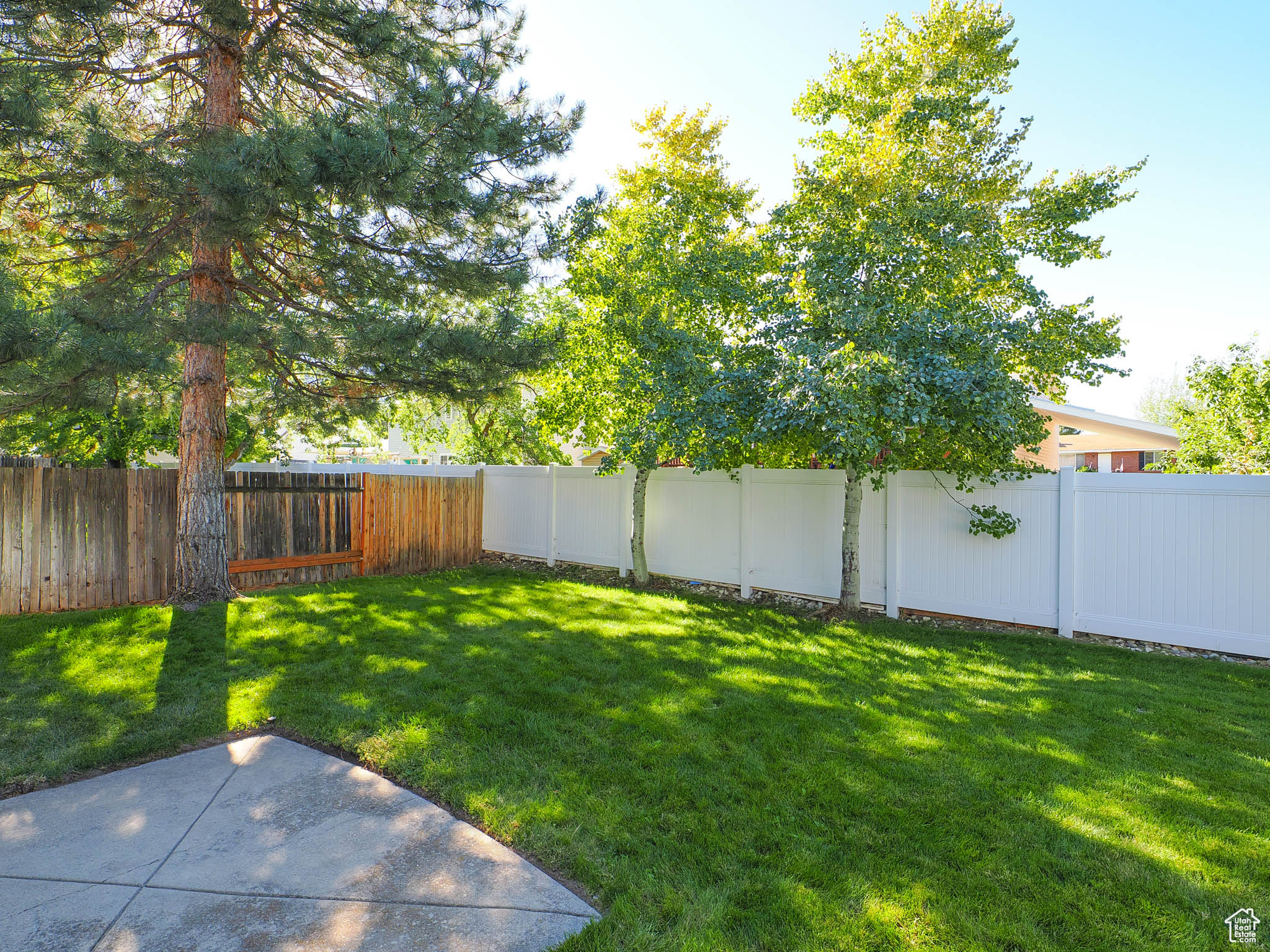 2424 Woodthrush Dr, Sandy, Utah image 31