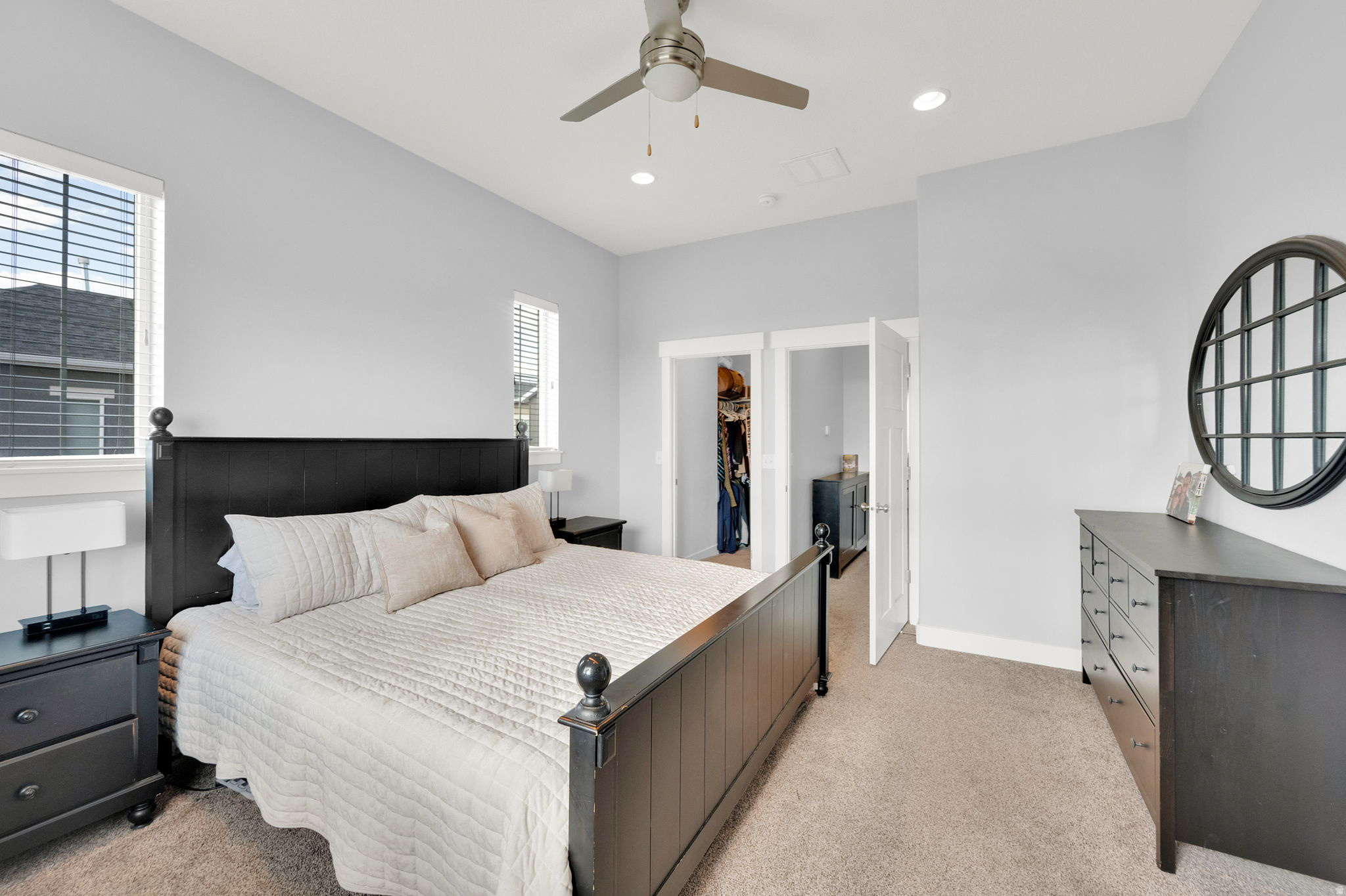 TOWNE PLAZA - Residential