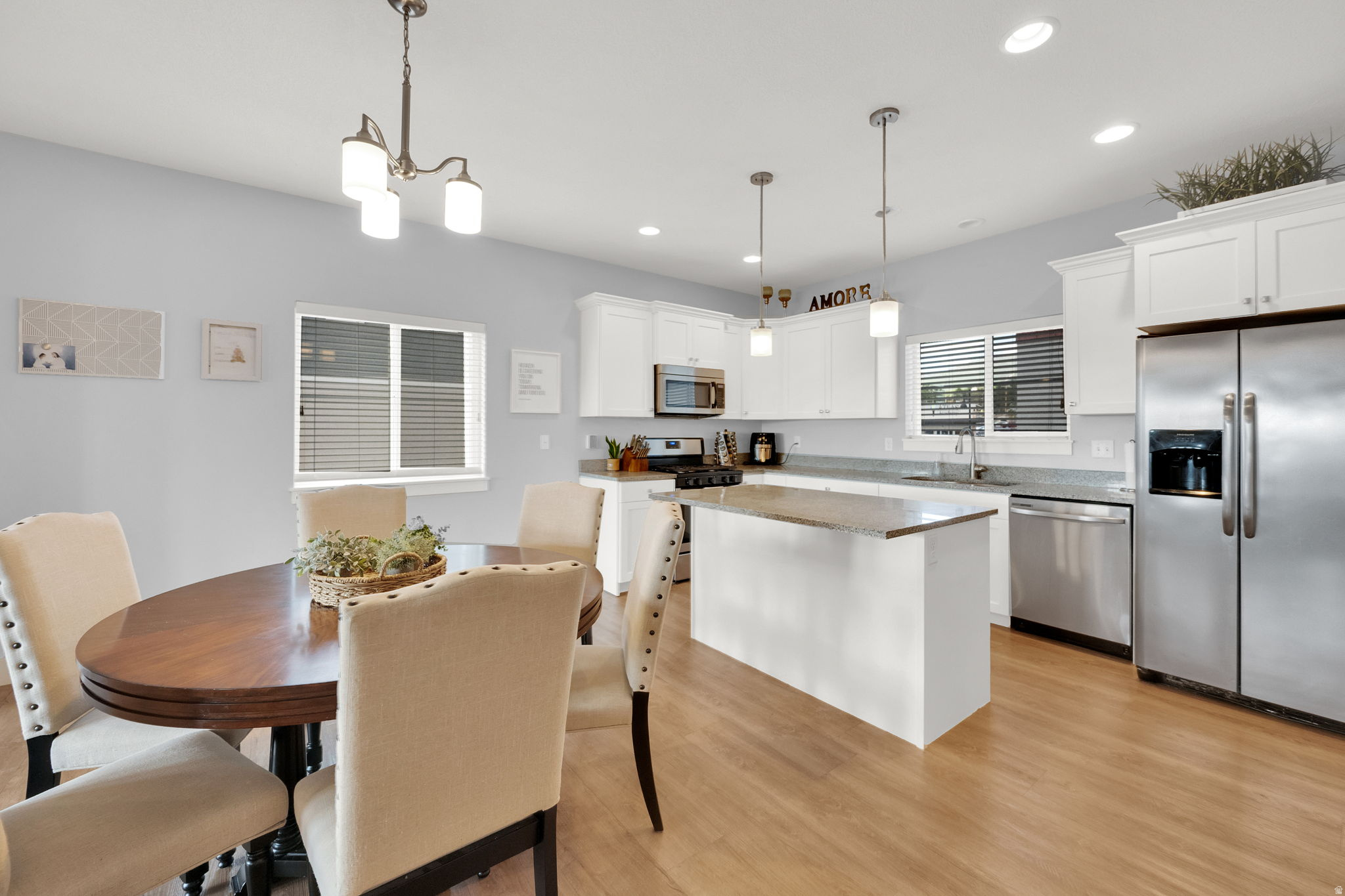 TOWNE PLAZA - Residential
