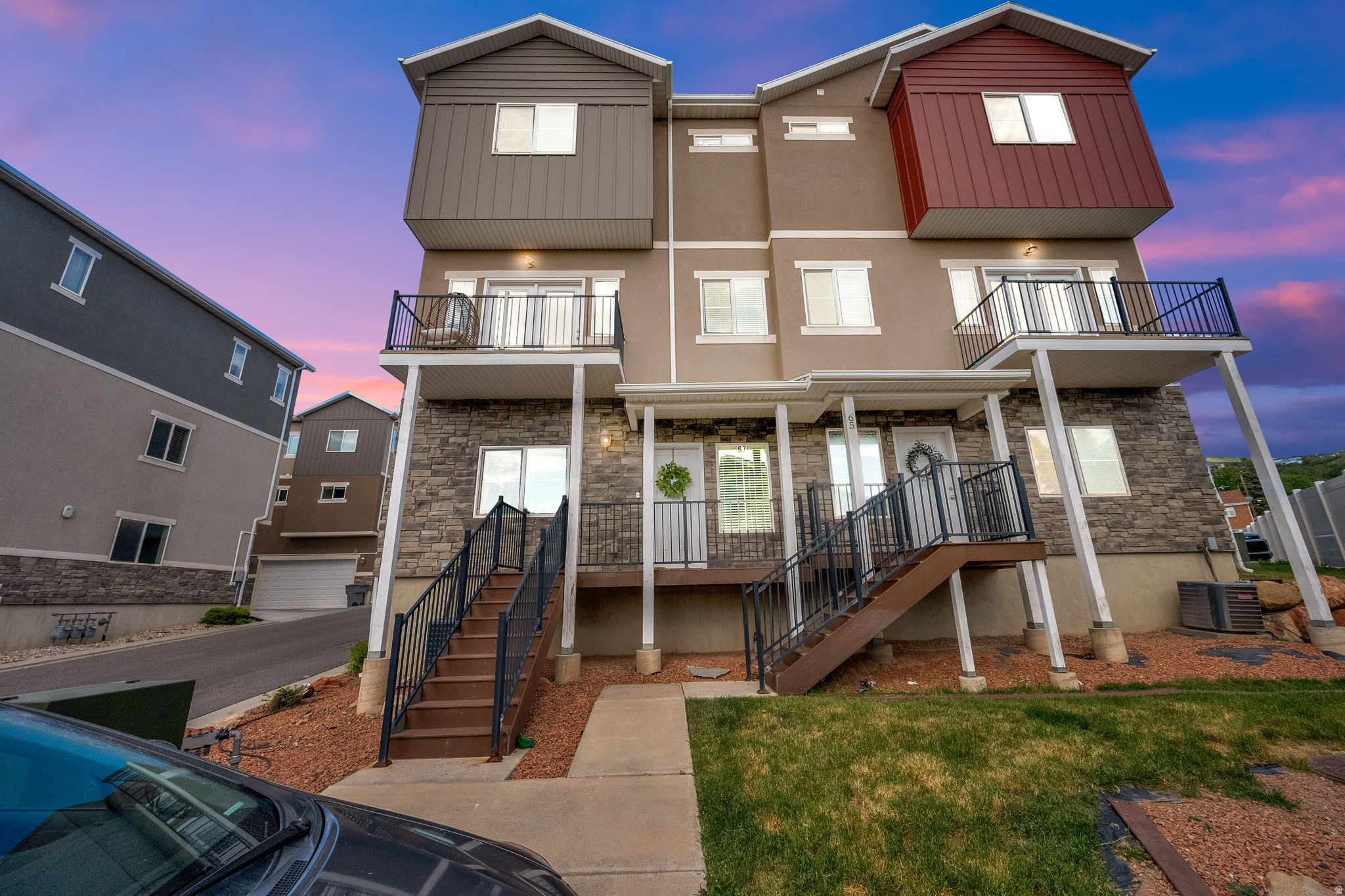TOWNE PLAZA - Residential