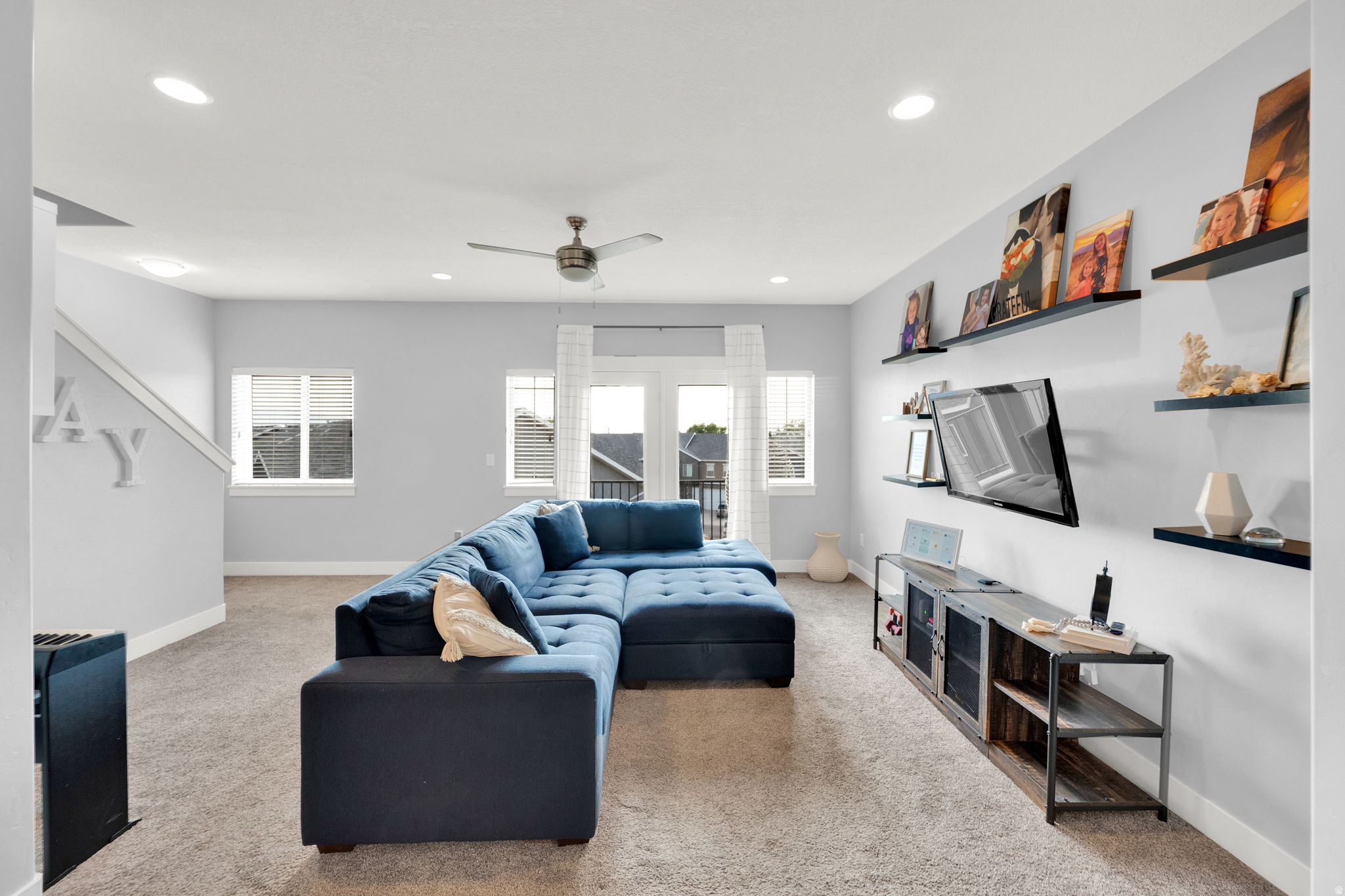 TOWNE PLAZA - Residential