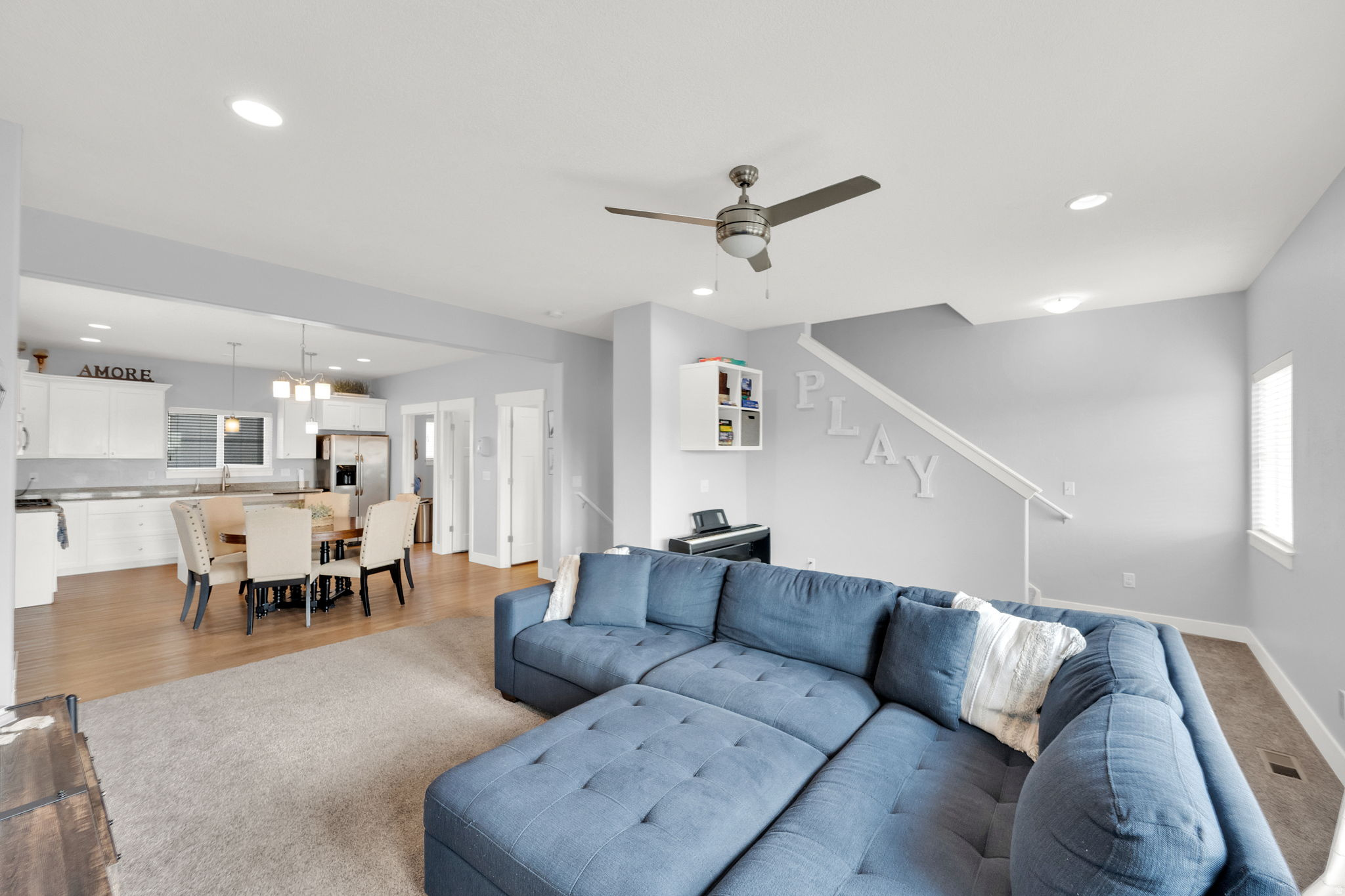 TOWNE PLAZA - Residential