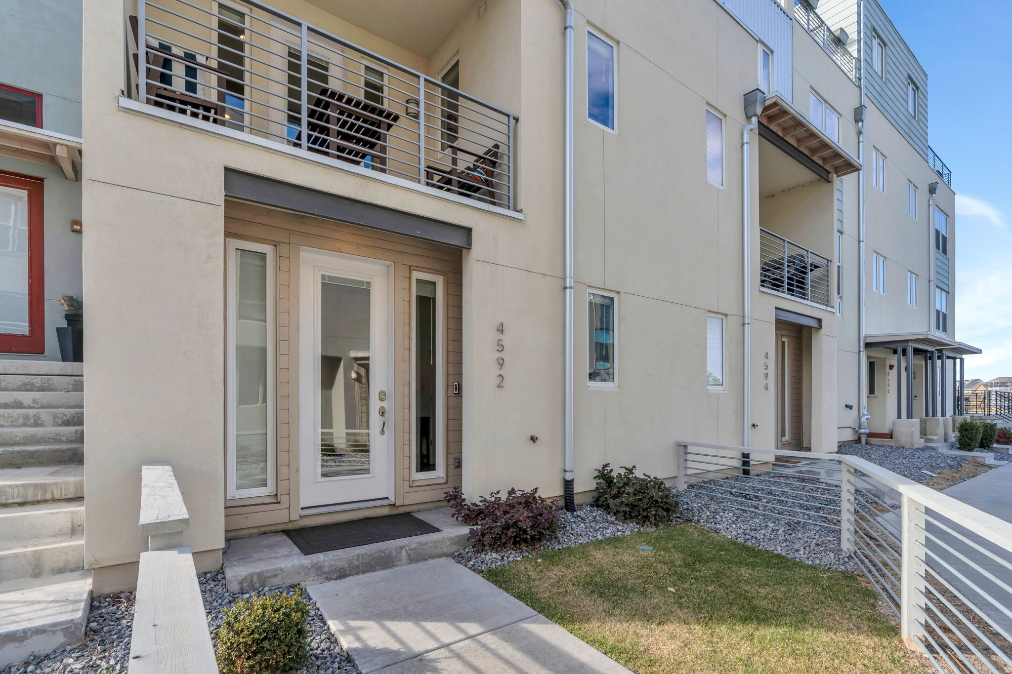 DAYBREAK - Residential