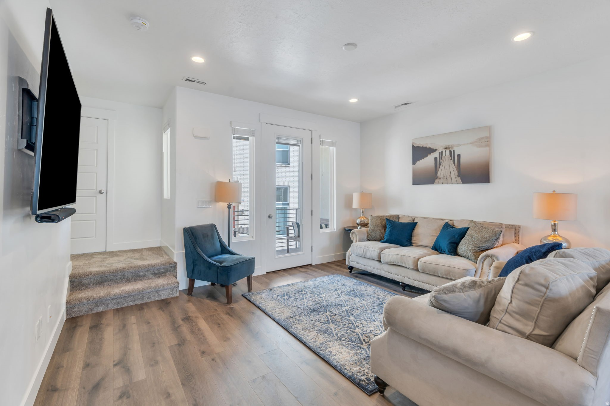 DAYBREAK - Residential