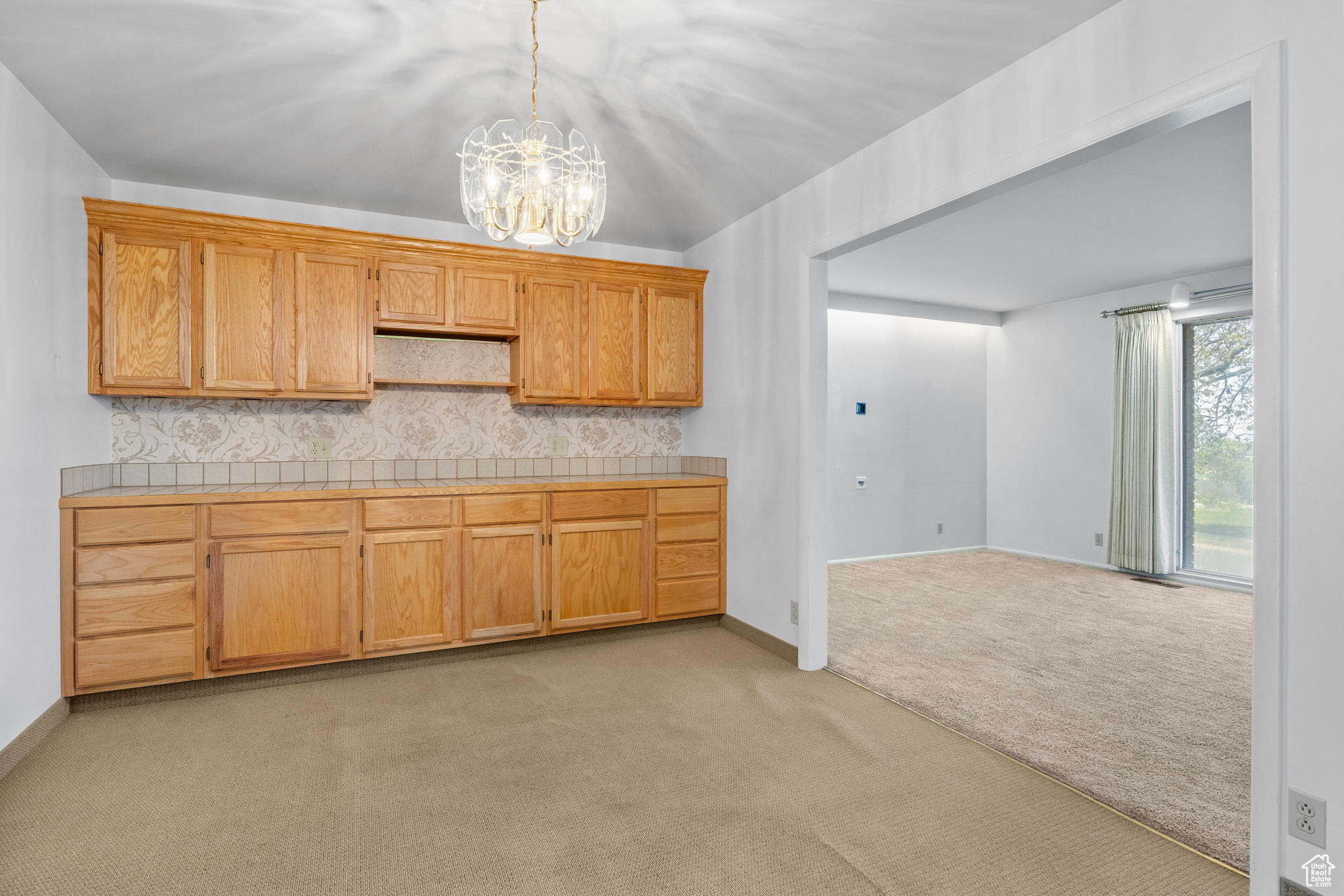 Bountiful, Utah 84010, United States, 3 Bedrooms Bedrooms, ,3 BathroomsBathrooms,Residential,Pending,112416