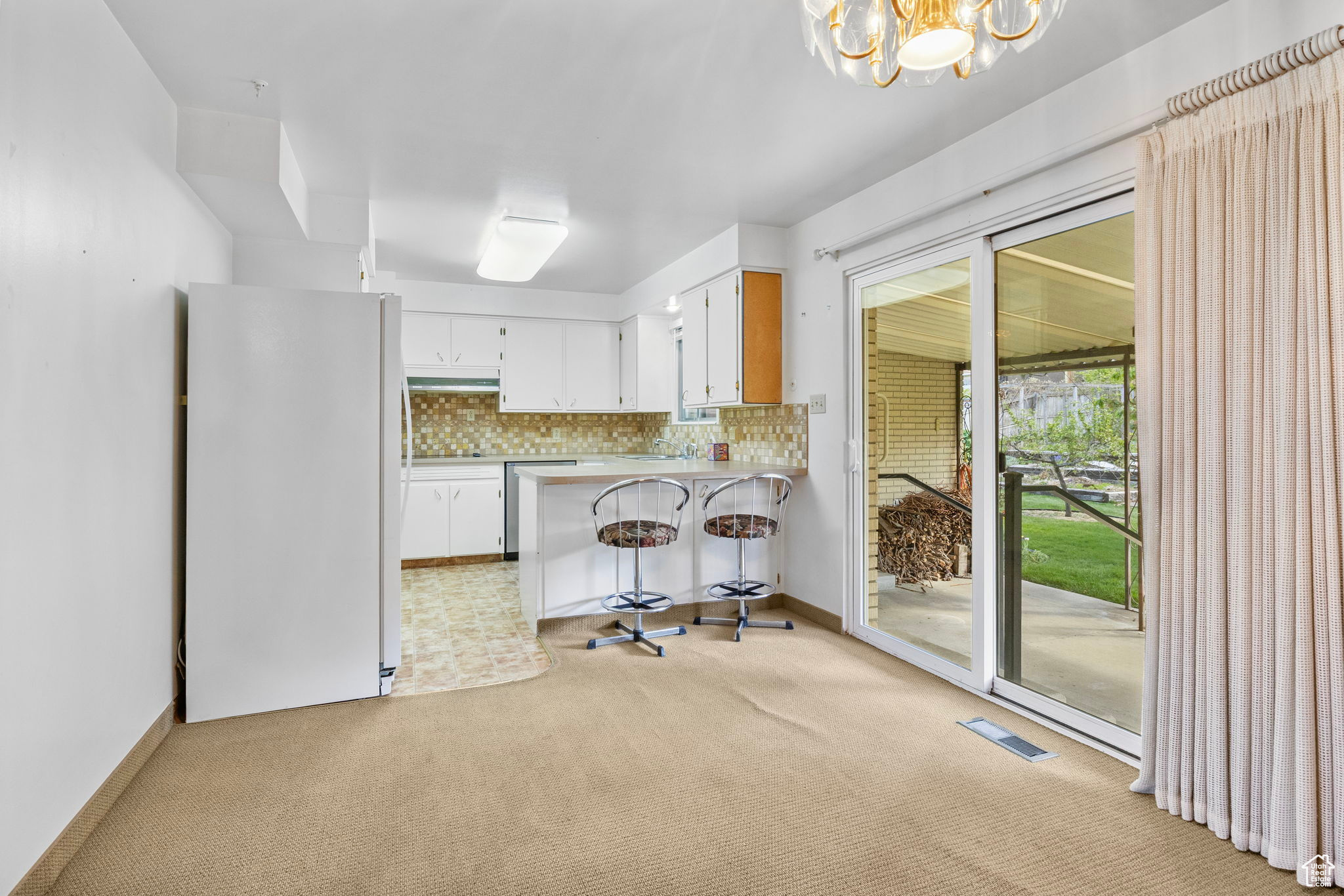 Bountiful, Utah 84010, United States, 3 Bedrooms Bedrooms, ,3 BathroomsBathrooms,Residential,Pending,112416