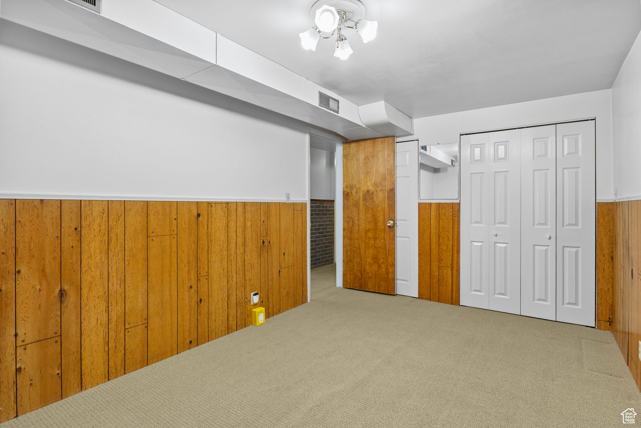 Bountiful, Utah 84010, United States, 3 Bedrooms Bedrooms, ,3 BathroomsBathrooms,Residential,Pending,112416