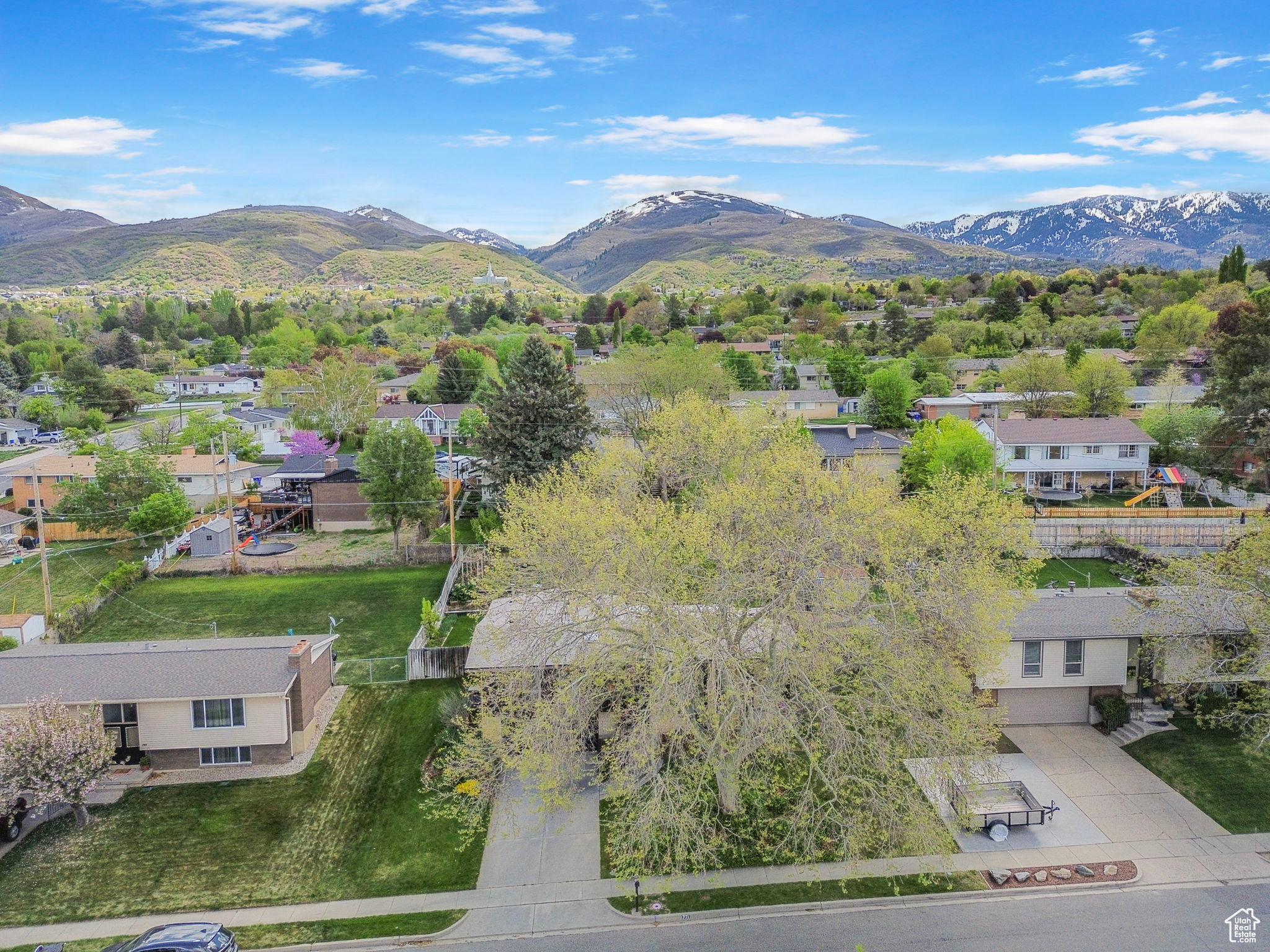 Bountiful, Utah 84010, United States, 3 Bedrooms Bedrooms, ,3 BathroomsBathrooms,Residential,Pending,112416
