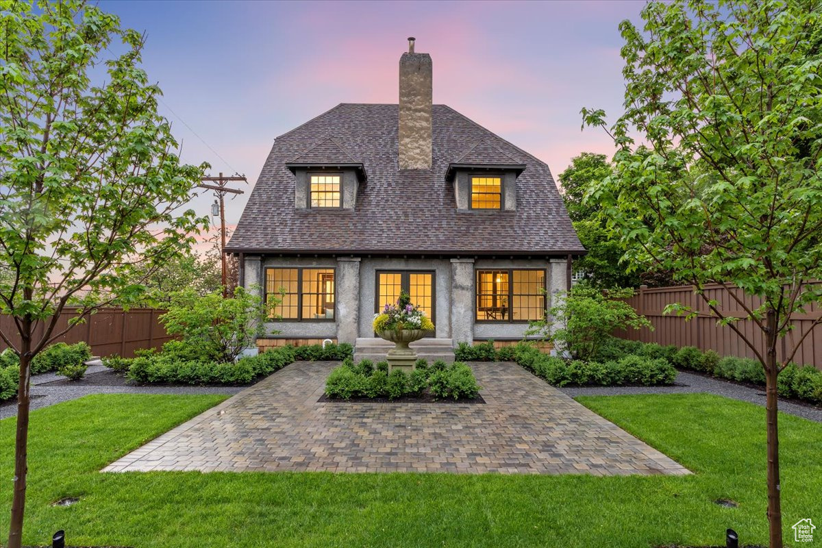 HAXTON PLACE - Residential