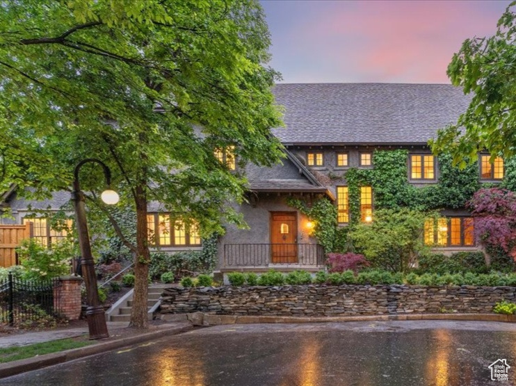 HAXTON PLACE - Residential