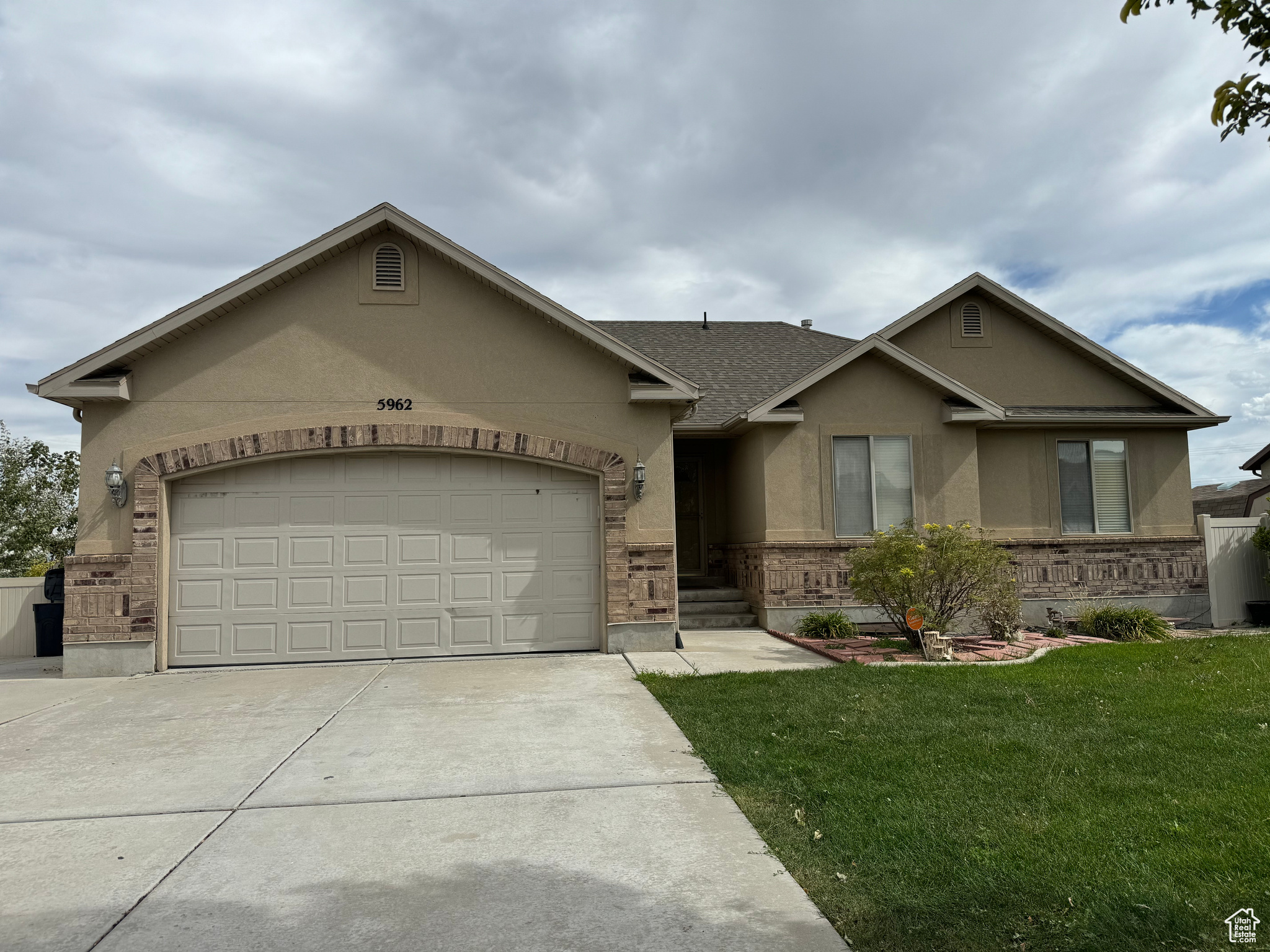 5962 W Vistas Haven Way, West Valley City, Utah image 1