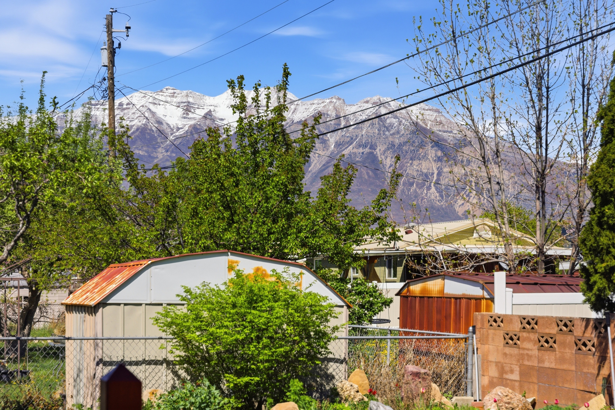 WESTERN MANOR - Residential