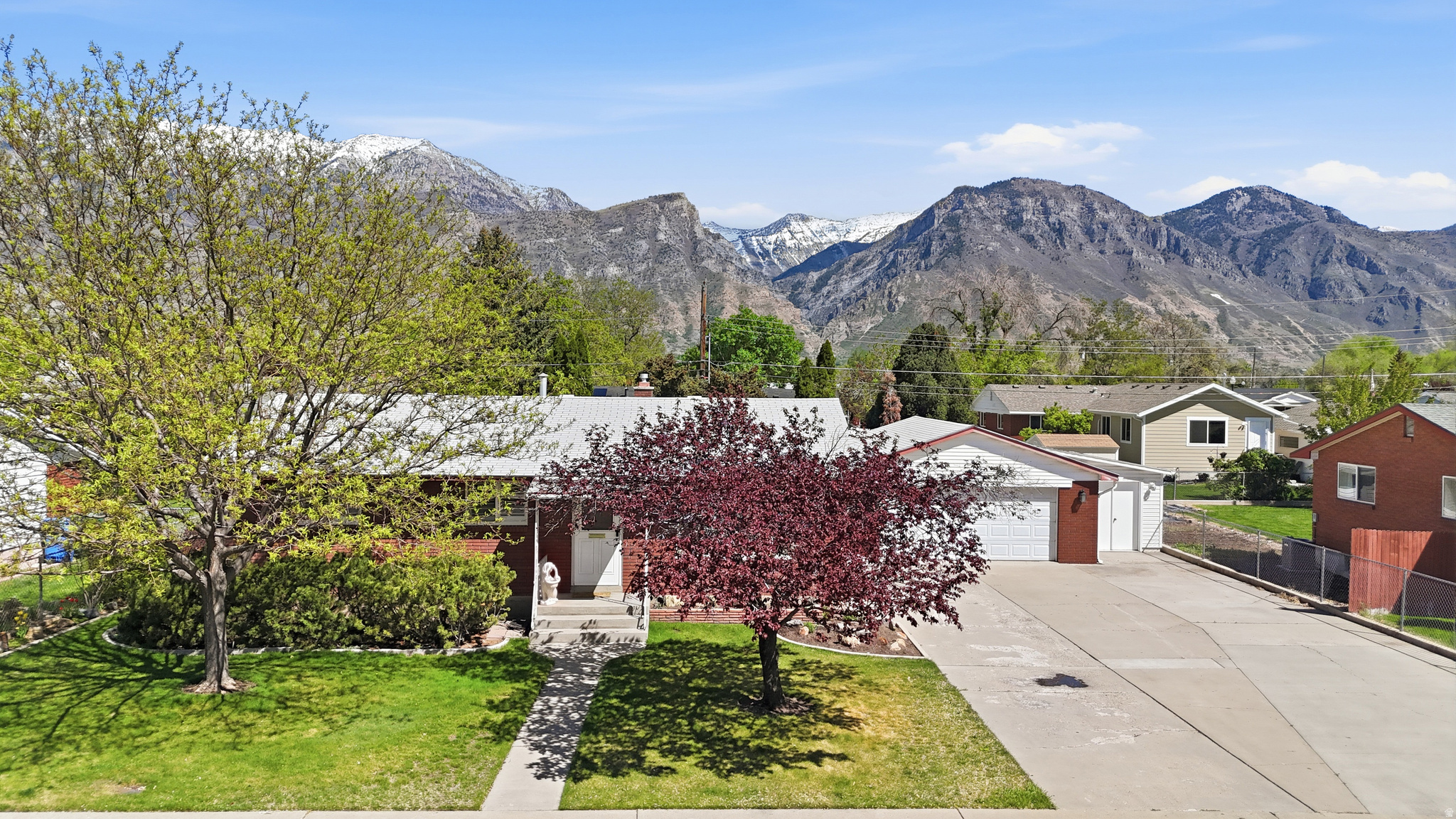 WESTERN MANOR - Residential