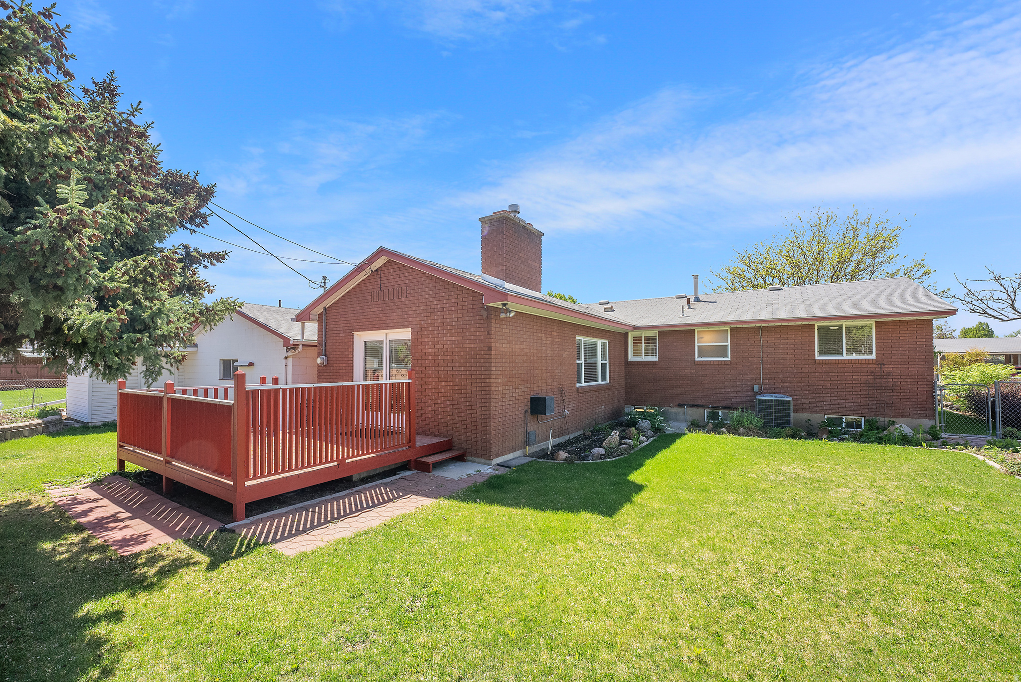 WESTERN MANOR - Residential