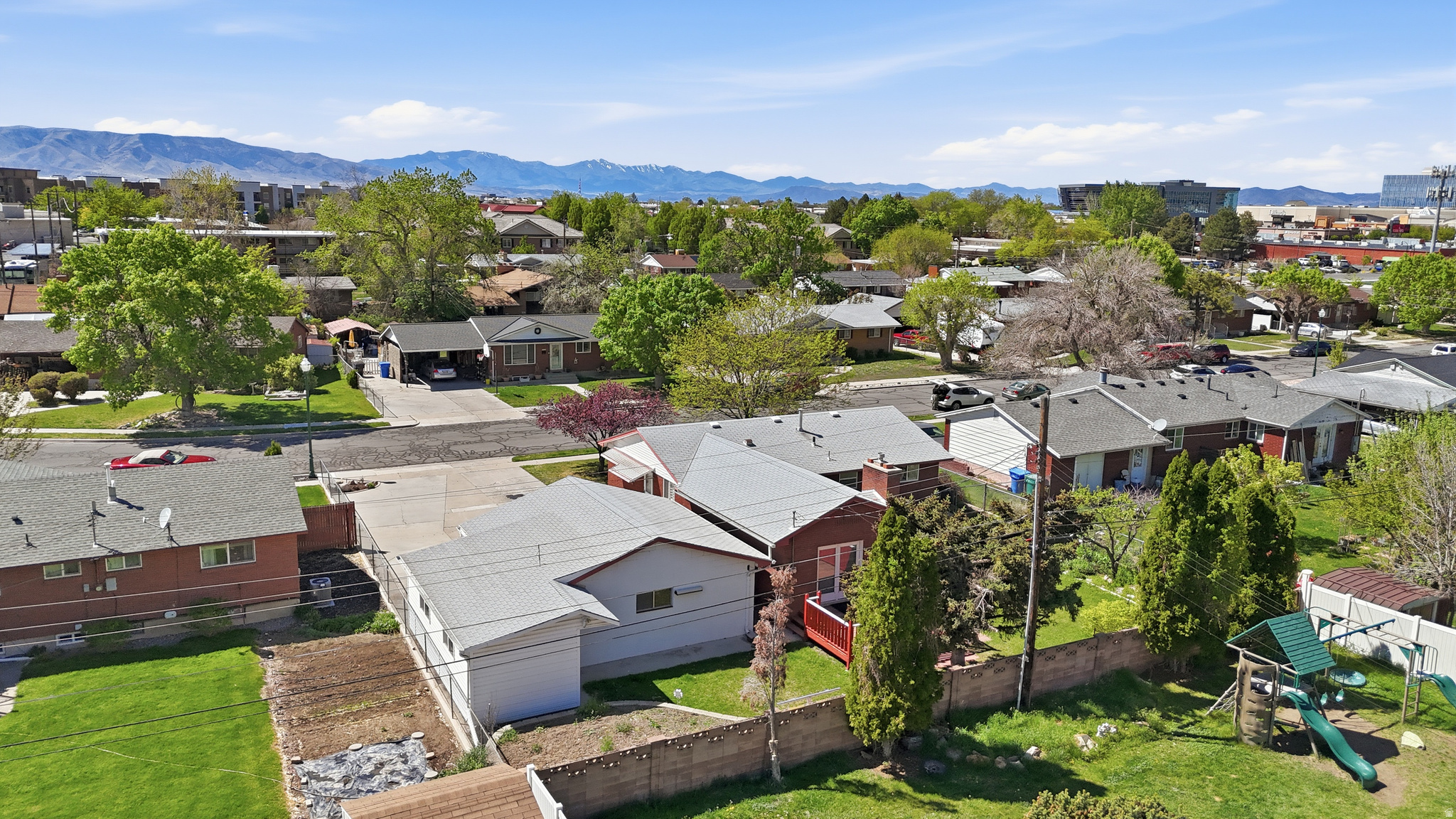 WESTERN MANOR - Residential