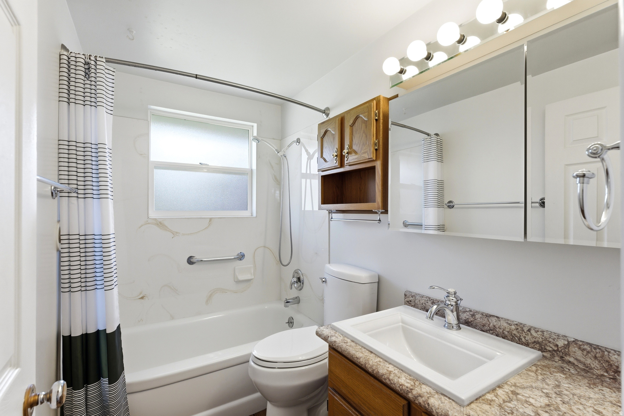 WESTERN MANOR - Residential