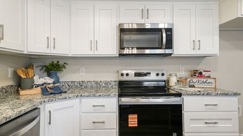 Tiny photo for 943 N 215 W, Santaquin, UT 84655 (MLS # 2134280)