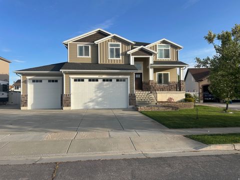 Photo of 4239 W 5825 S, Roy, UT 84067 (MLS # 2144666)
