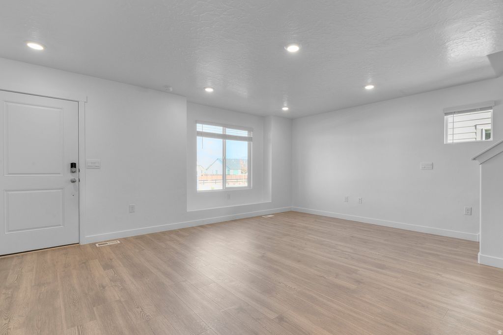 Photo of 1828 E ALBION DR #1148, Salem, UT 84653 (MLS # 2128165)
