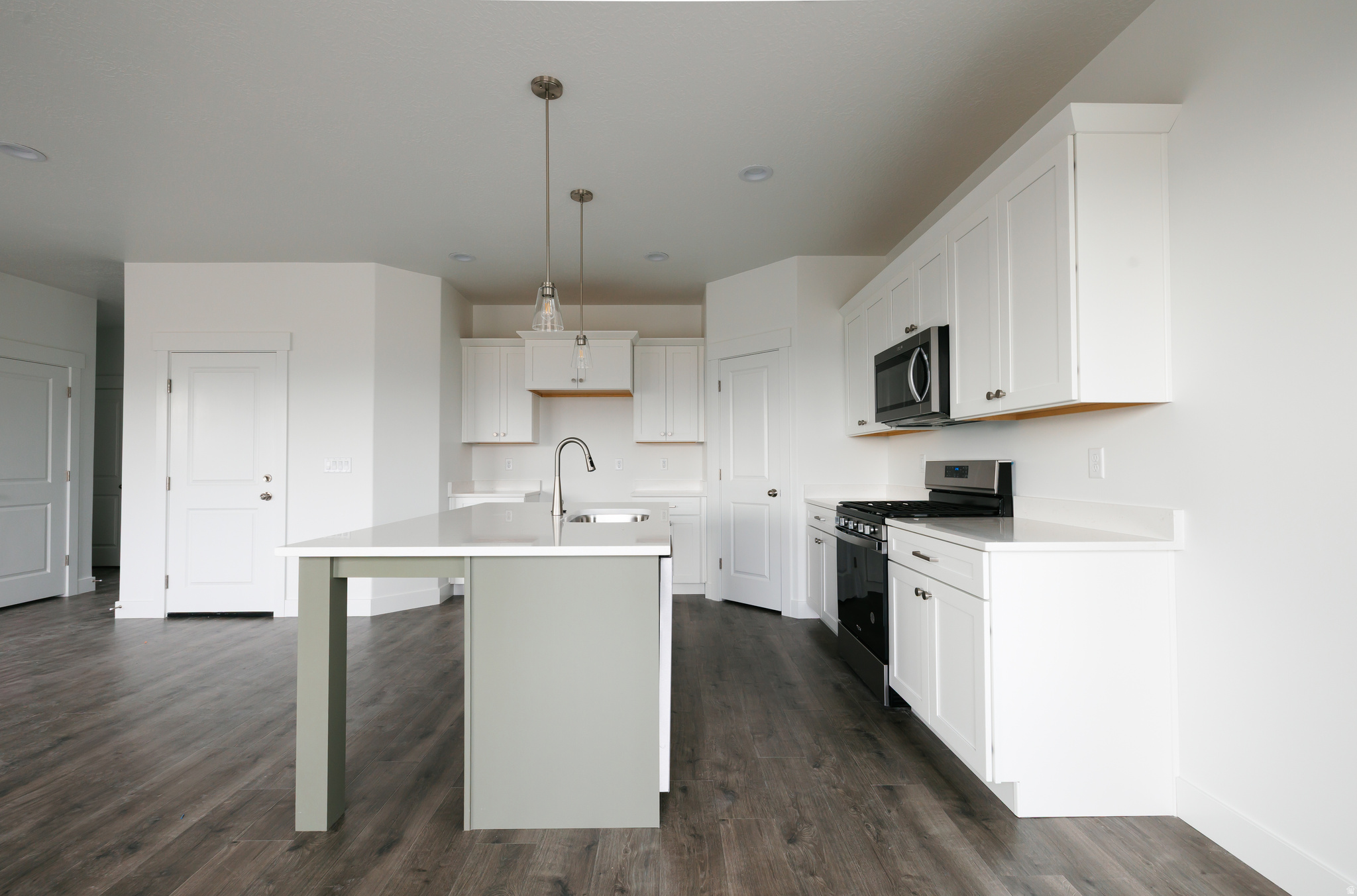 RIVER POINT - Residential