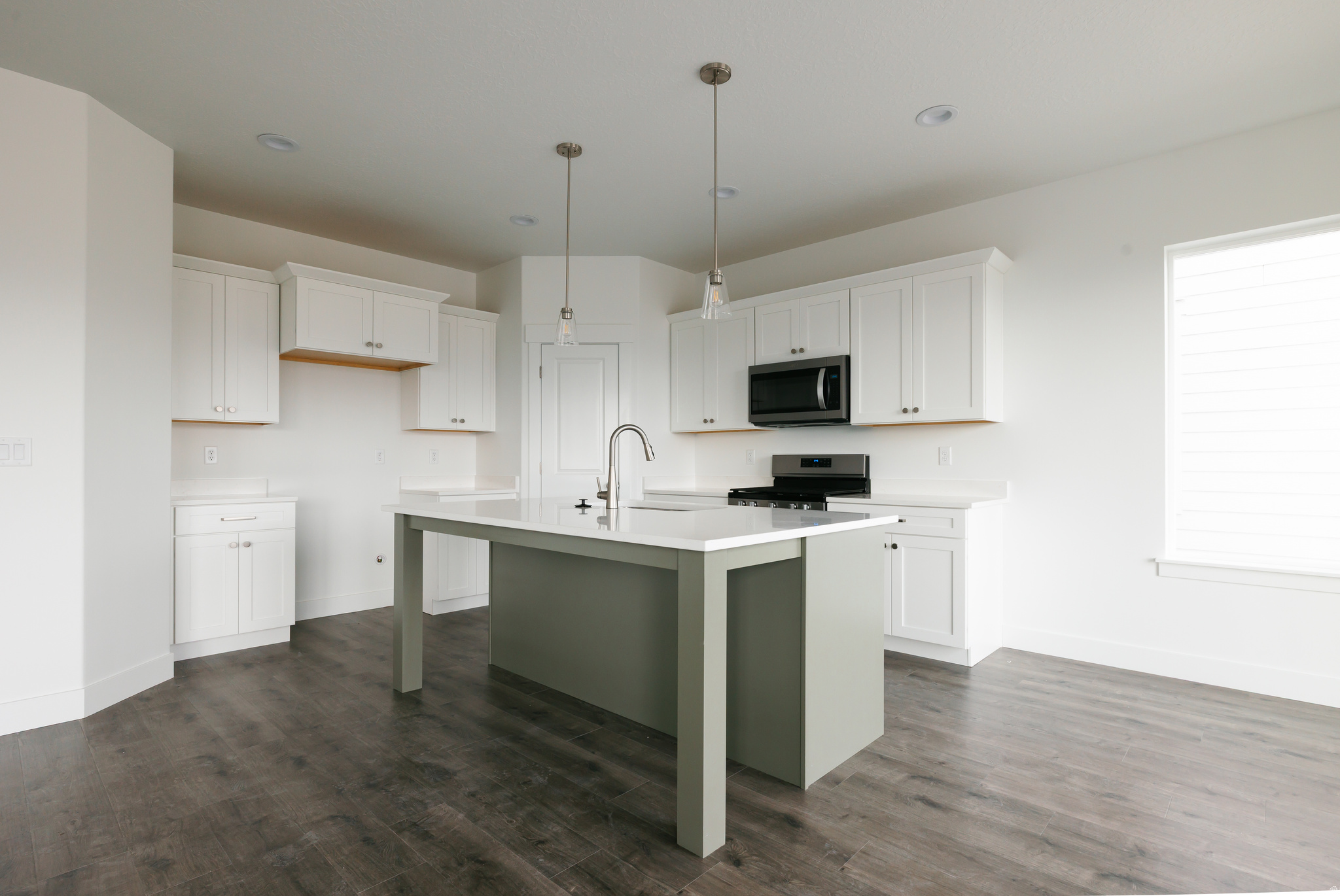 RIVER POINT - Residential