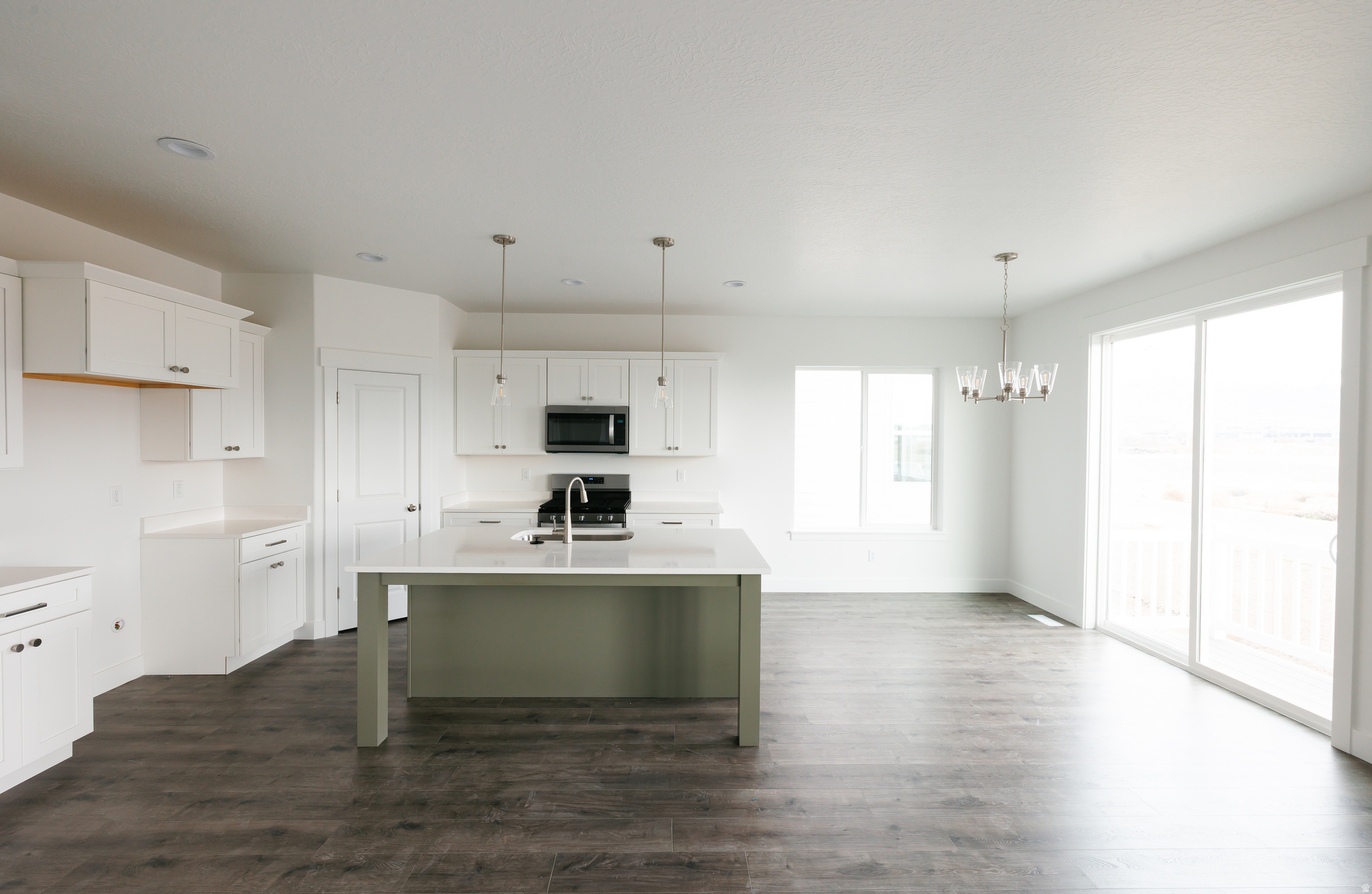 RIVER POINT - Residential