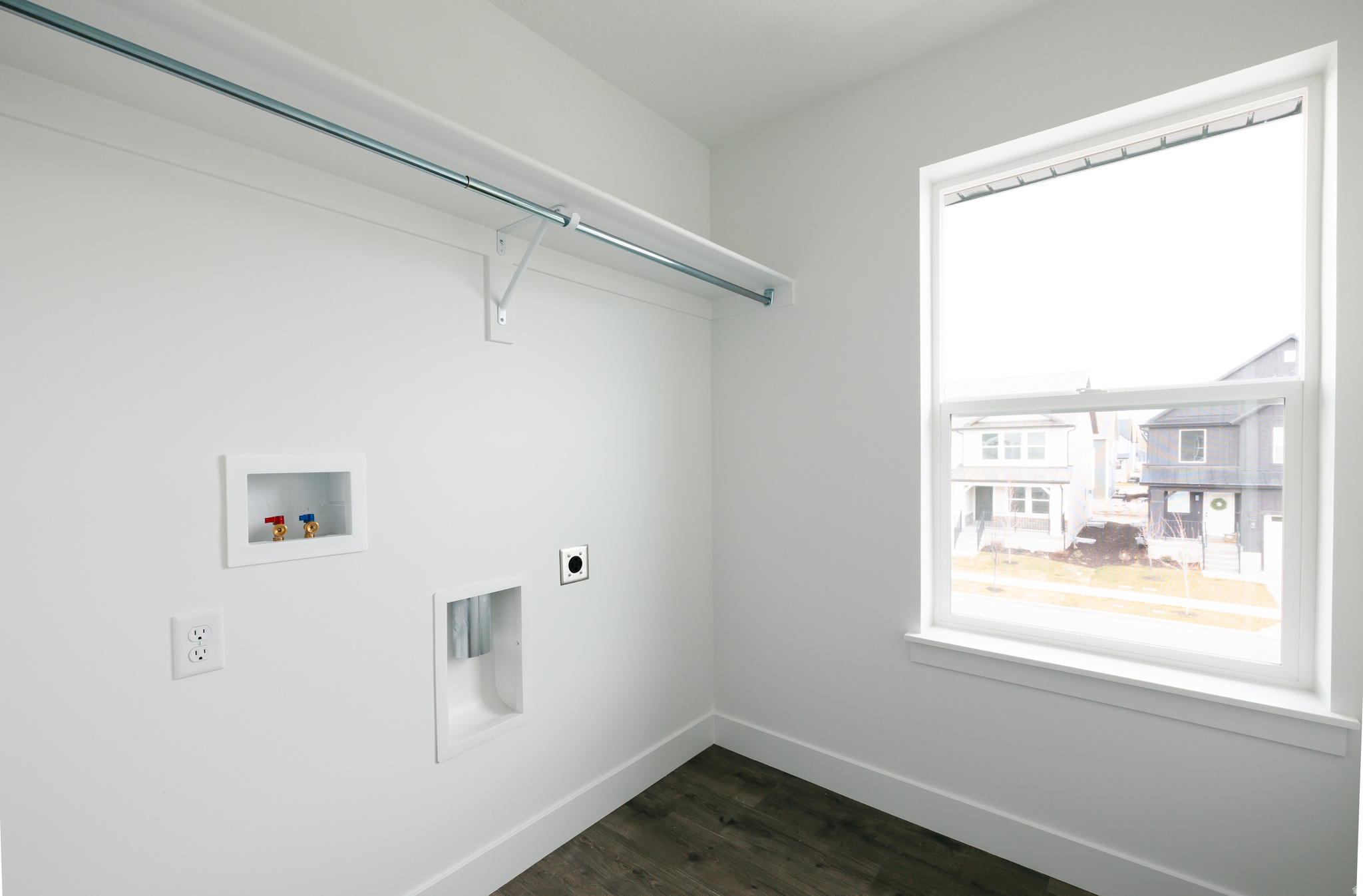 RIVER POINT - Residential