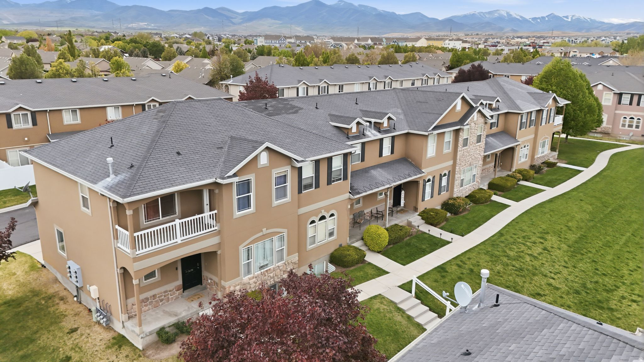 STONE CREEK PHASE 1 CONDO AMD - Residential