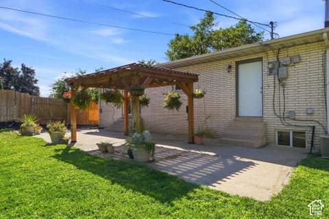 Tiny photo for 607 S UTAH AVE E, Provo, UT 84606 (MLS # 2189514)