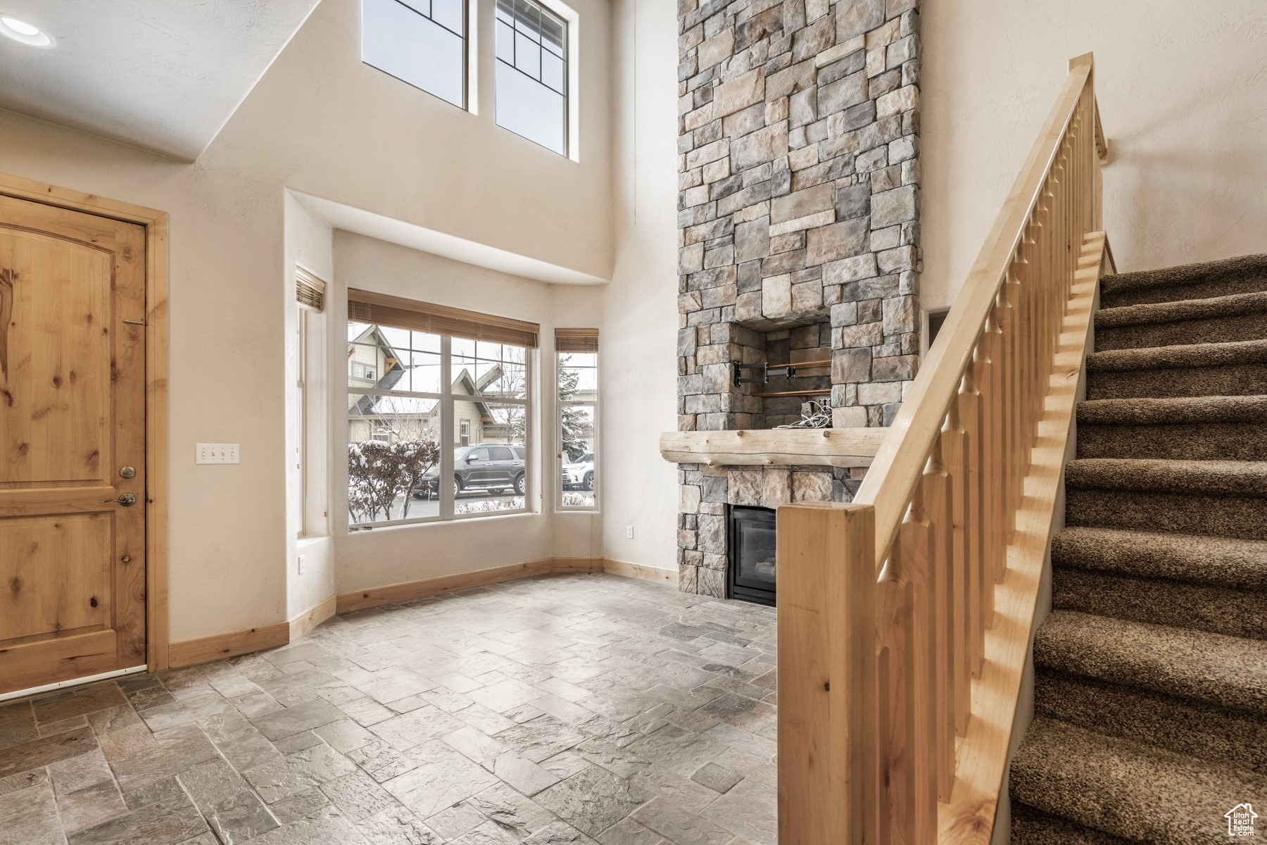 REDSTONE VILLAGE CONDOMINIUM - Residential Lease