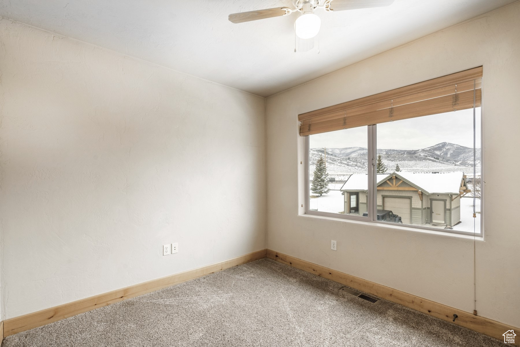 REDSTONE VILLAGE CONDOMINIUM - Residential Lease
