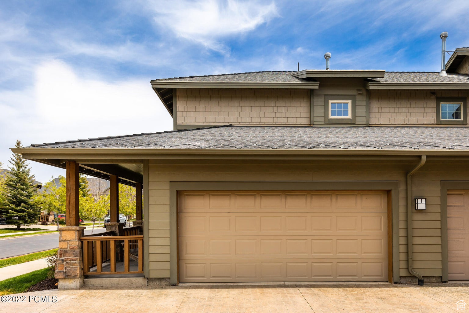 REDSTONE VILLAGE CONDOMINIUM - Residential Lease