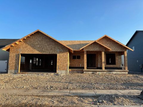 Photo of 1428 N BAEN WAY #241, Tooele, UT 84074 (MLS # 2094270)